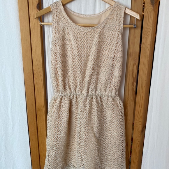 Vintage lace mini dress - Picture 4 of 7